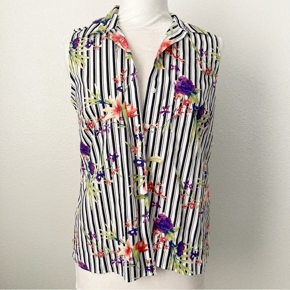 Chico's Tops - NWOT Chico’s Floral Blouse